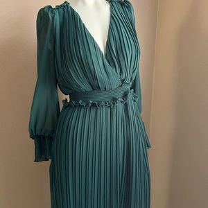 Zara Midi Pleaded dress size S